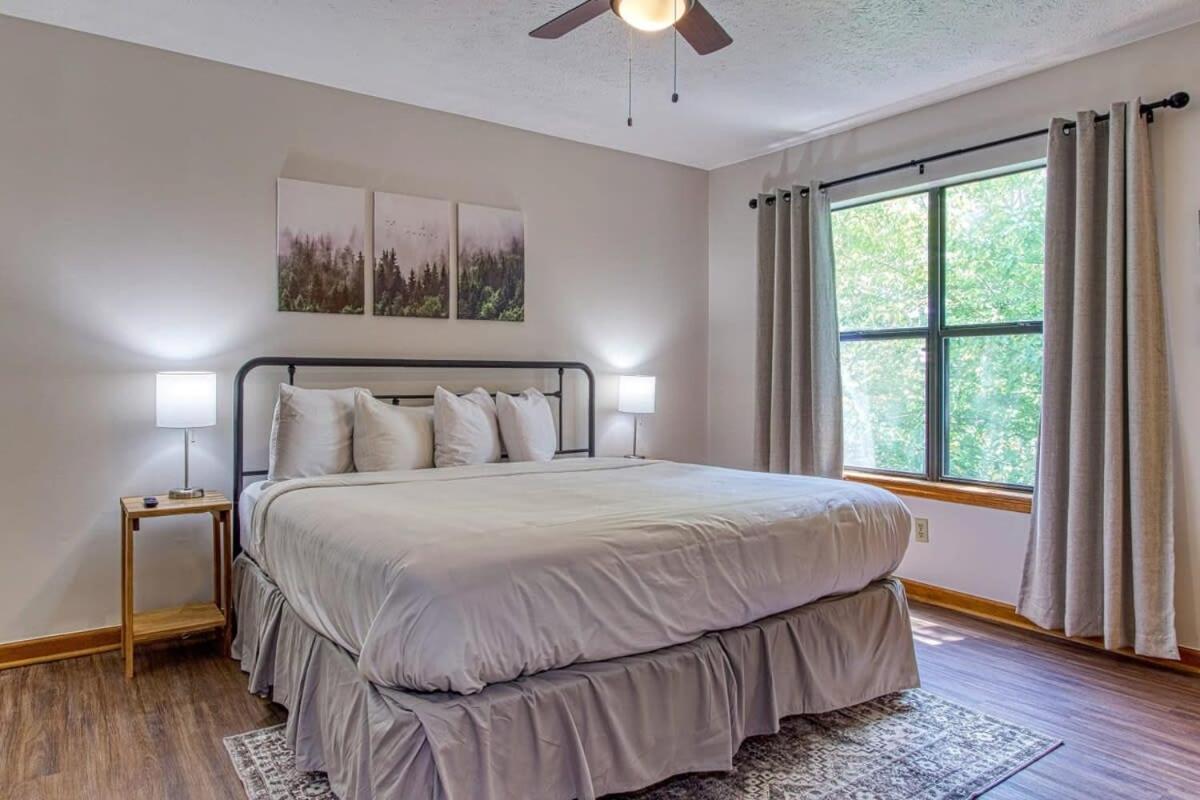 Pinecrest Townhomes-1king-2queen Unit-renovated Сasa de vacaciones Pigeon Forge