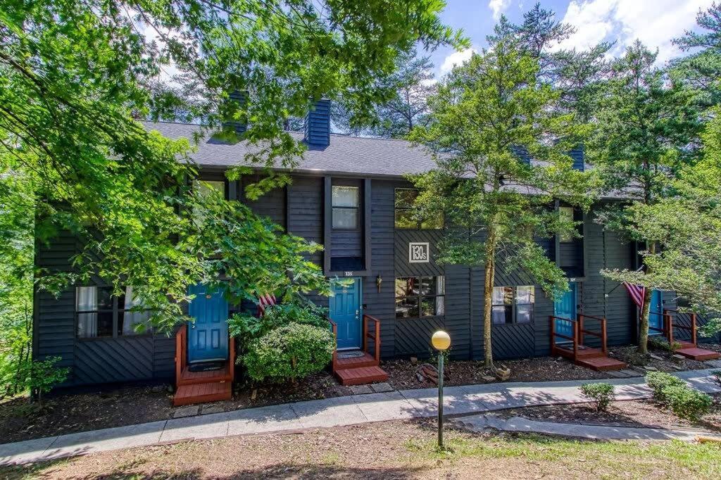 Pinecrest Townhomes-1king-2queen Unit-renovated Сasa de vacaciones Pigeon Forge