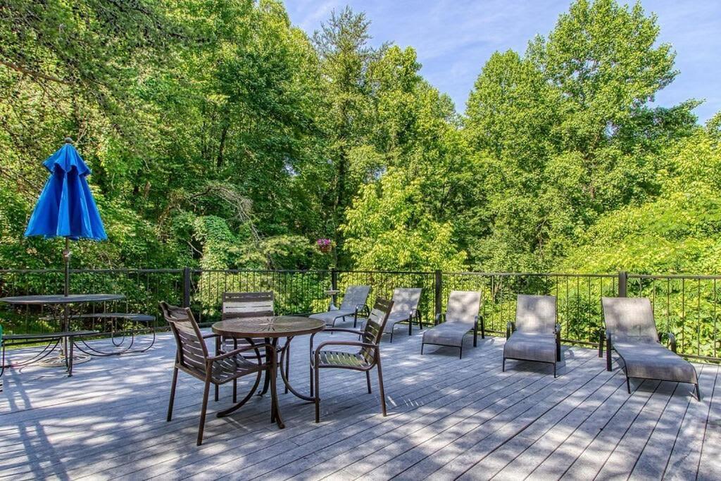 Сasa de vacaciones Pinecrest Townhomes-1king-2queen Unit-renovated