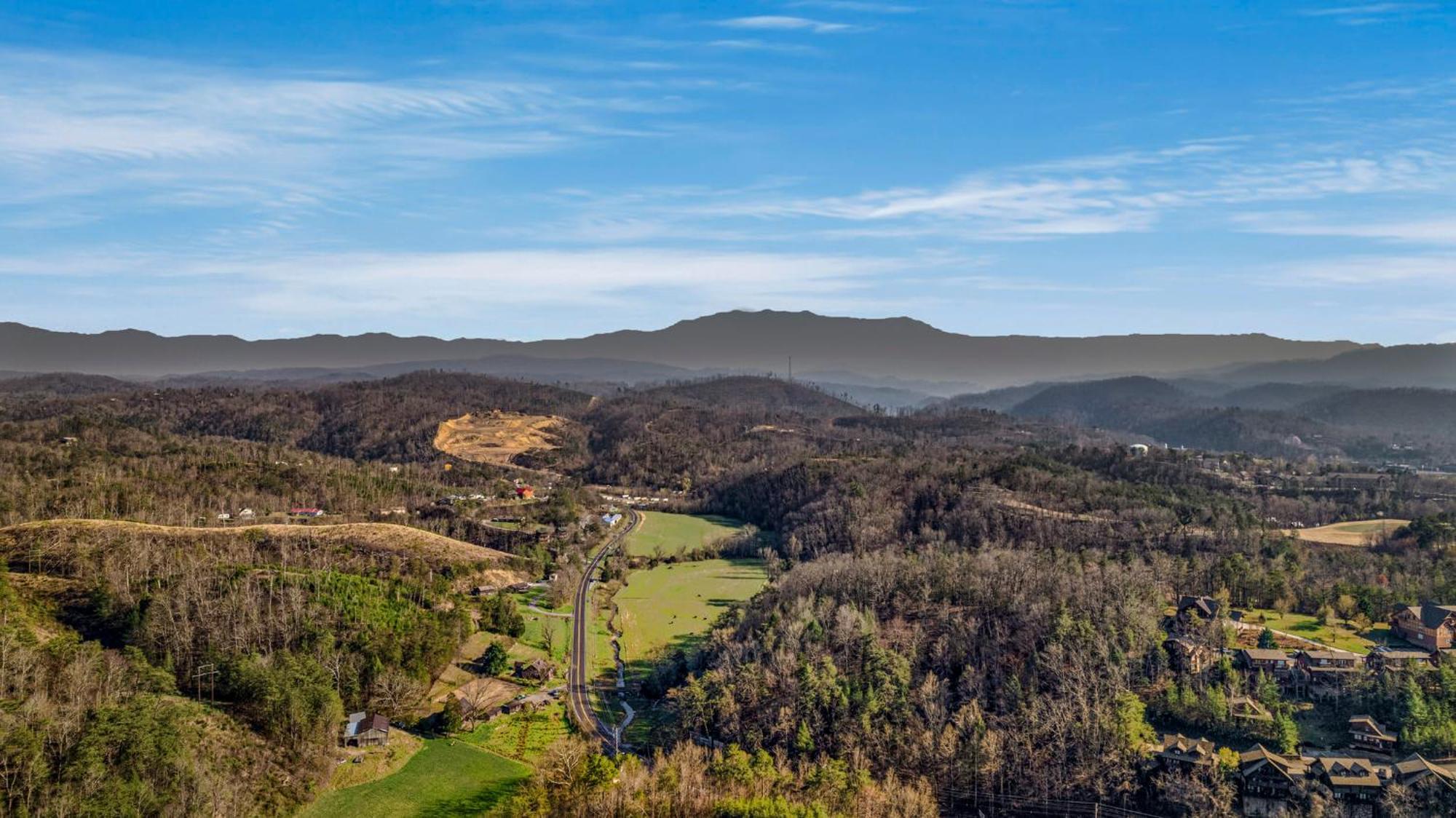 Сasa de vacaciones Pinecrest Townhomes-1king-2queen Unit-renovated Pigeon Forge